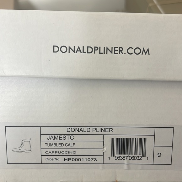 Donald Pliner James Lace Up Pebbled Leather Boot. - Picture 10 of 10